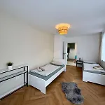 Modernes Fuer Handwerker & Monteure * Λουντβιγκσχάφεν