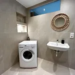 Modernes Fuer Handwerker & Monteure Λουντβιγκσχάφεν