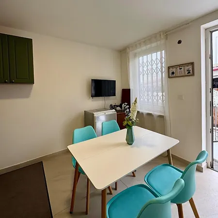 Modernes Fuer Handwerker & Monteure Daire *
