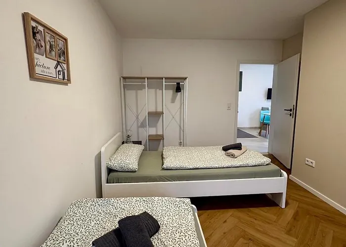 Modernes Fuer Handwerker & Monteure Daire *