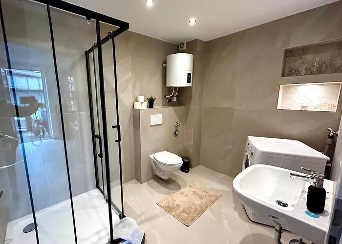 Modernes Fuer Handwerker & Monteure *